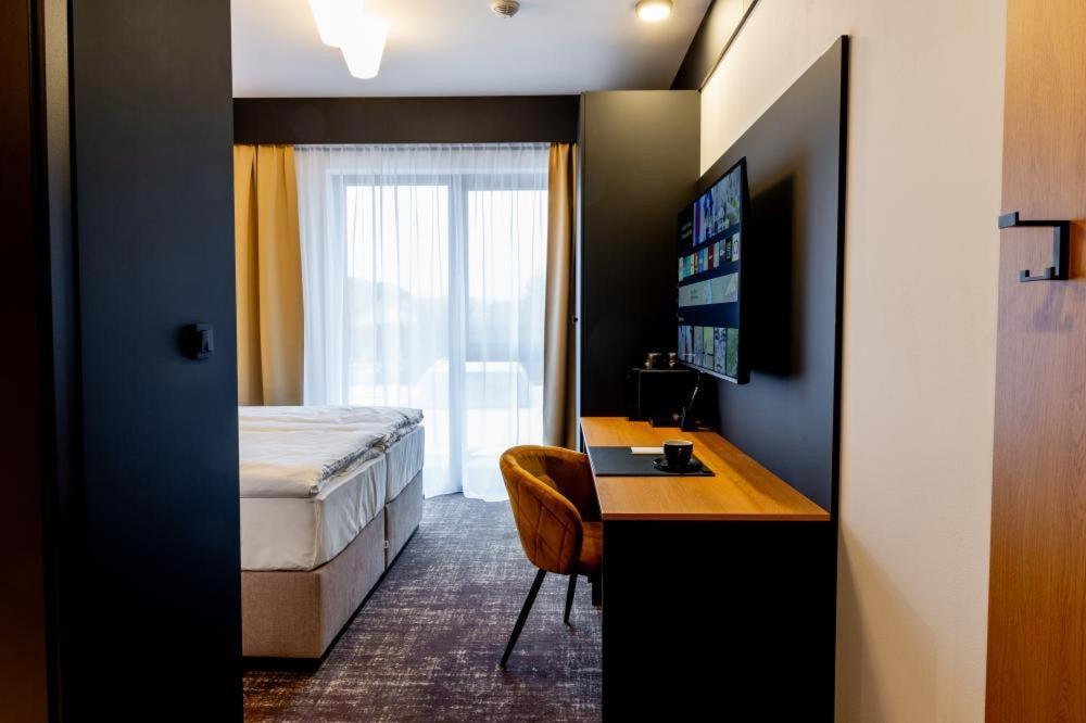 Hotel Nobilis - Mlada Boleslav Bradlec  المظهر الخارجي الصورة