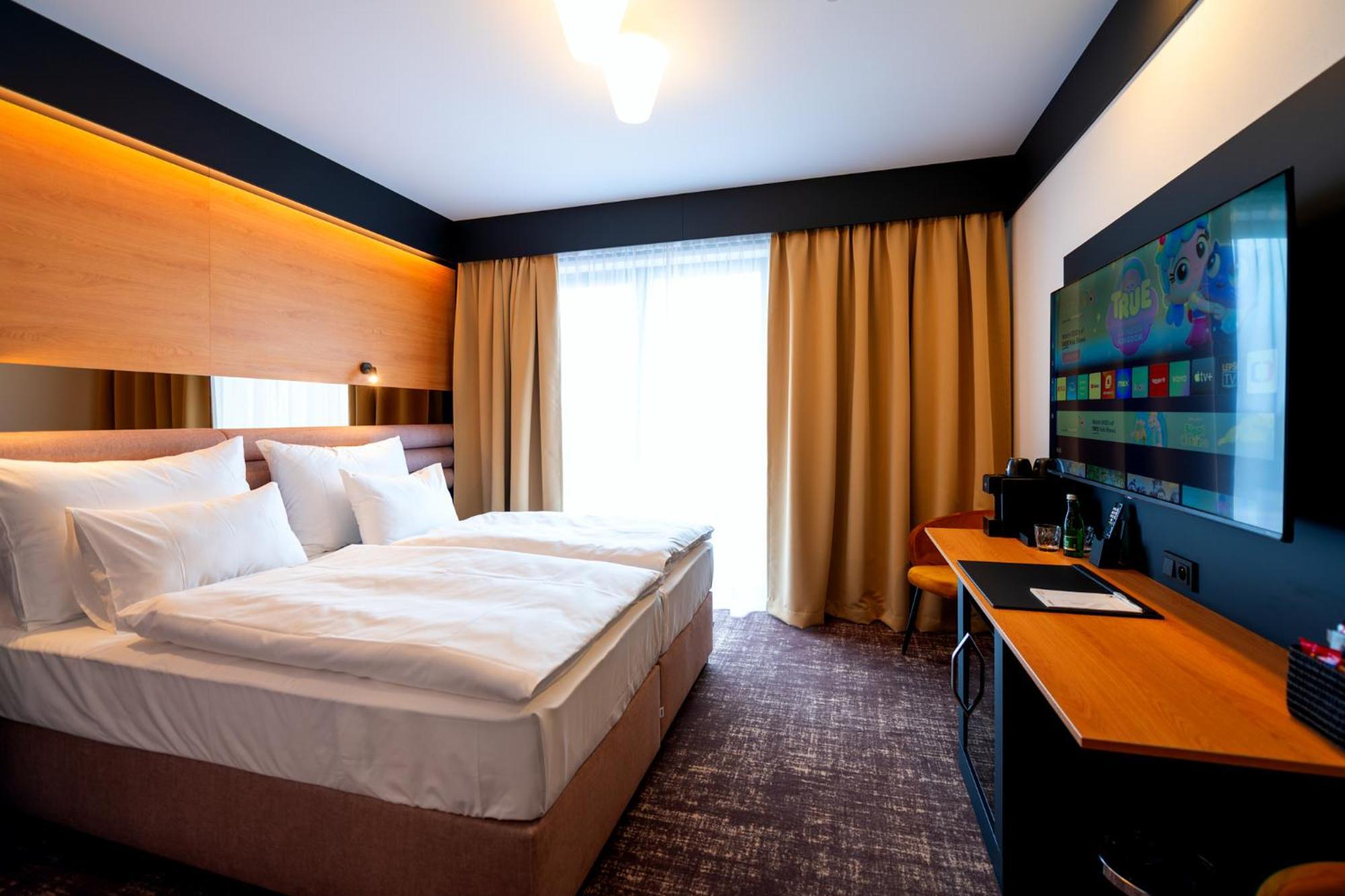 Hotel Nobilis - Mlada Boleslav Bradlec  المظهر الخارجي الصورة