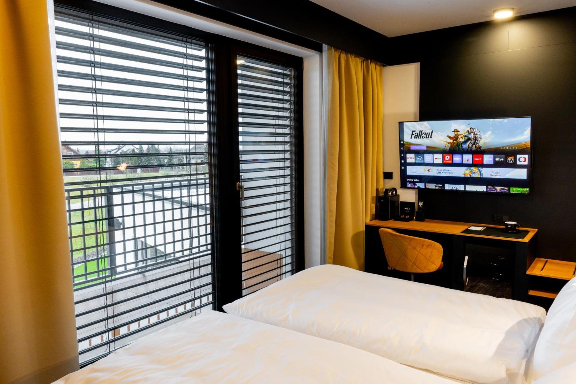 Hotel Nobilis - Mlada Boleslav Bradlec  المظهر الخارجي الصورة
